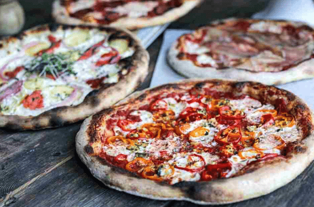 Exploring the World of Pizza Making: Different Methods to Create the Perfect Pie