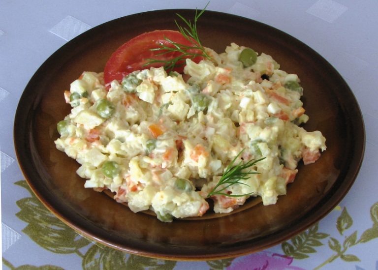 Salade Russe: The History, Variations, and Recipe of the Iconic Russian Salad