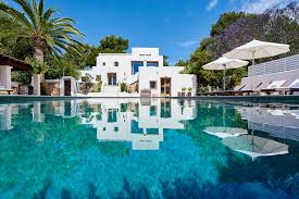 VIP Ibiza Concierge Services: Your Gateway to an Elite Island Experience