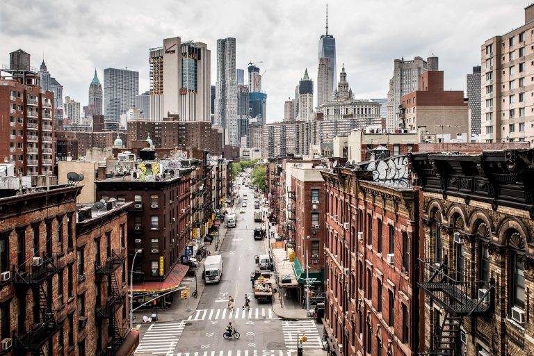 Time in New York: How the City That Never Sleeps Moves Through the Hours